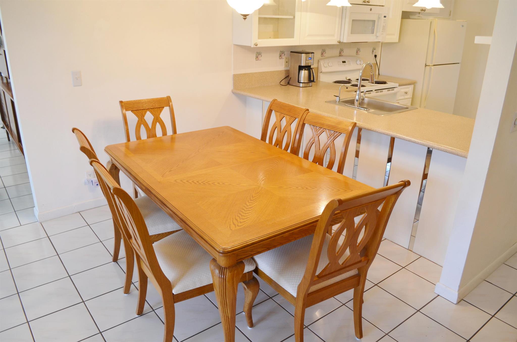 LAS VERDES / LAUREL OAK - Residential