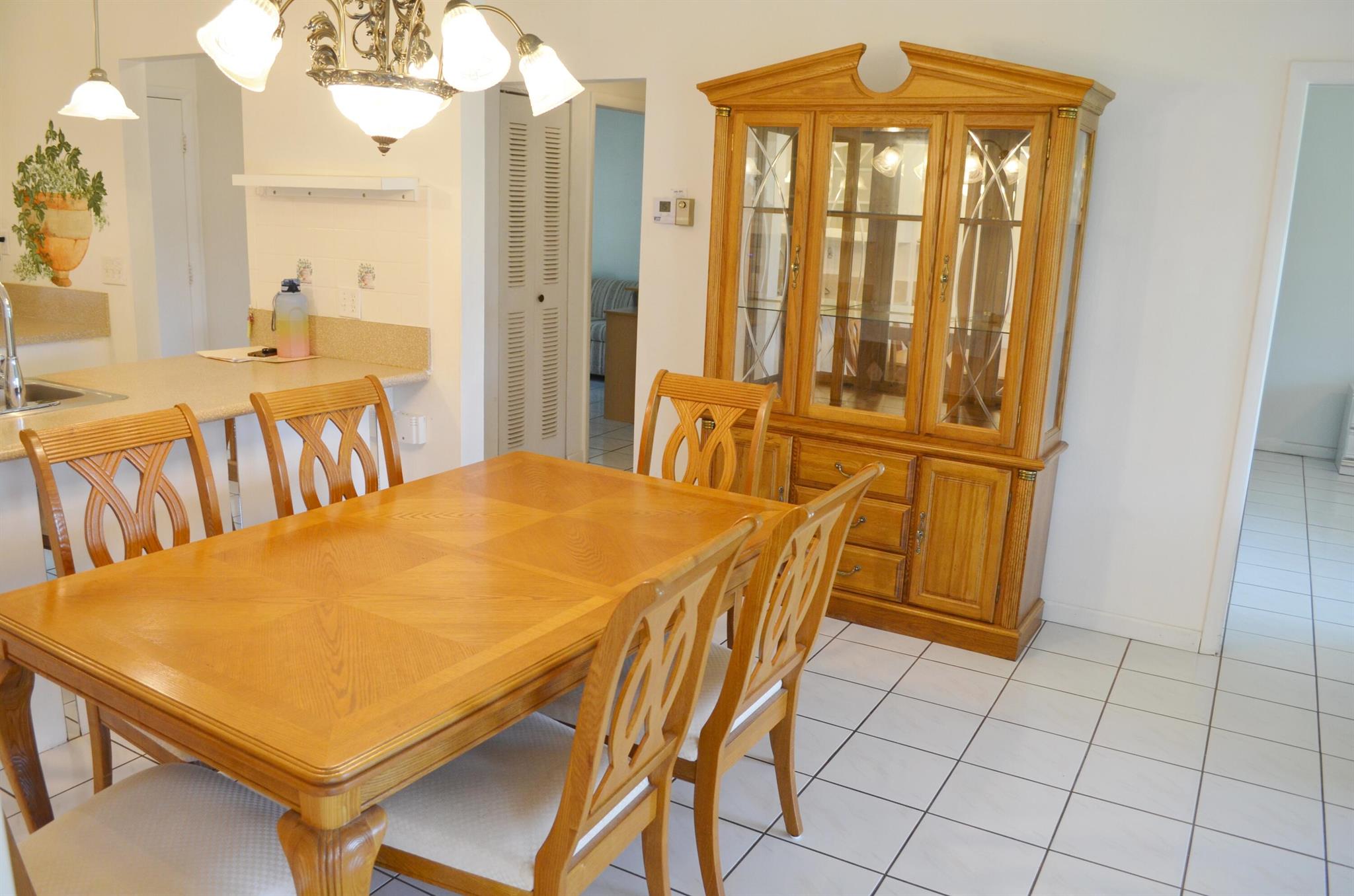 LAS VERDES / LAUREL OAK - Residential