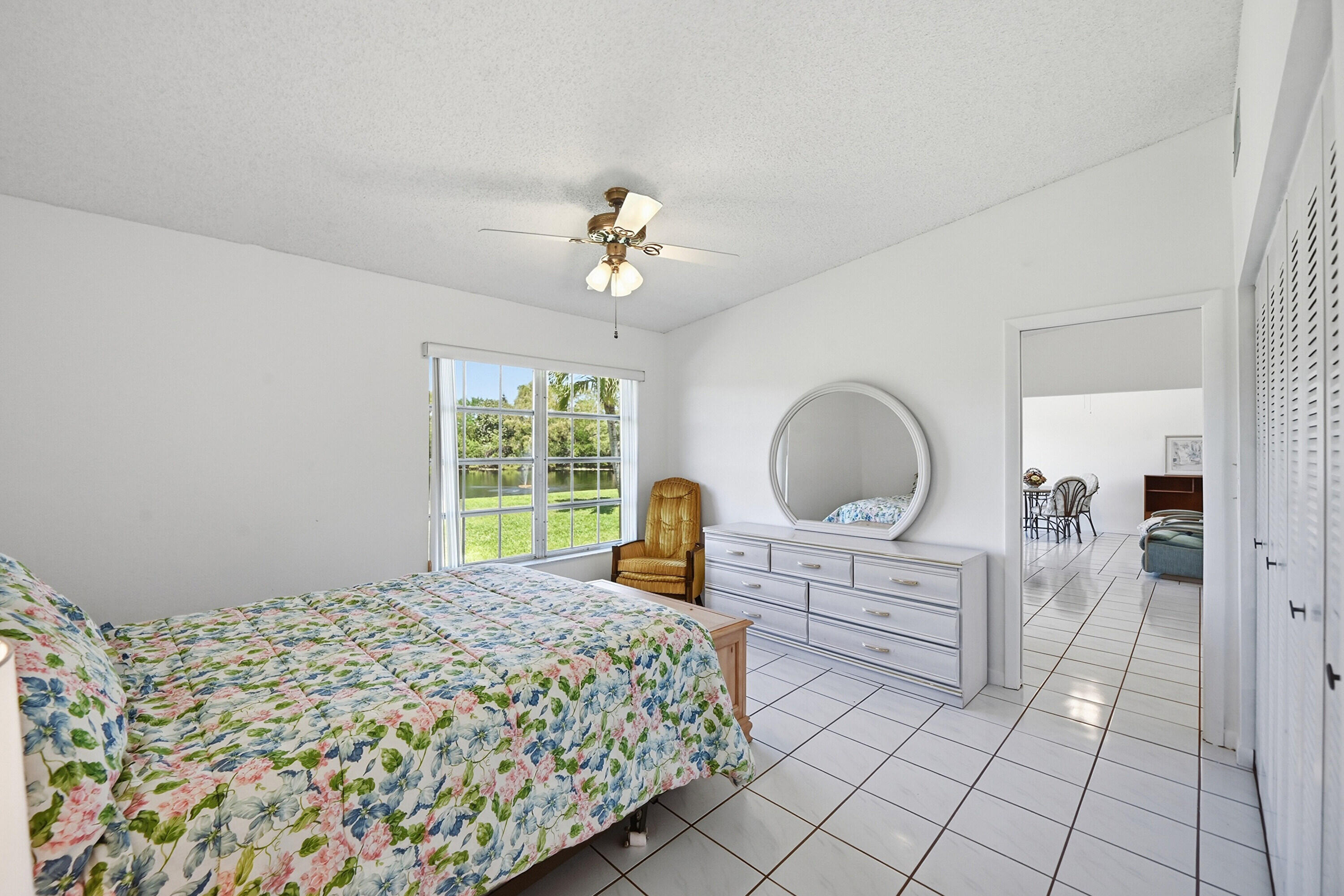 LAS VERDES / LAUREL OAK - Residential