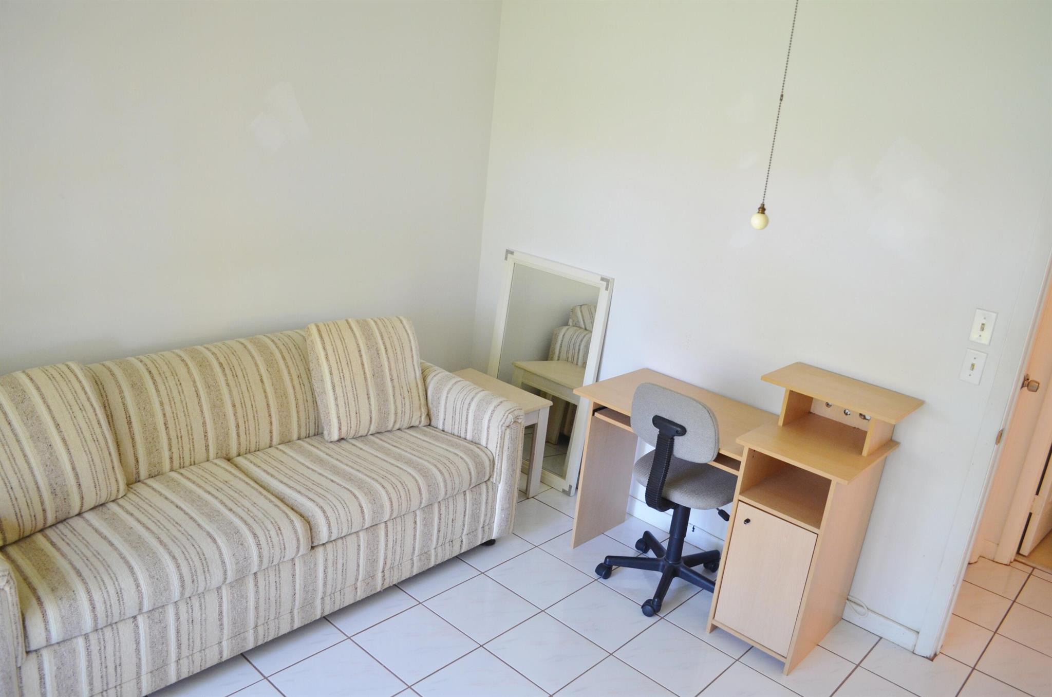 LAS VERDES / LAUREL OAK - Residential