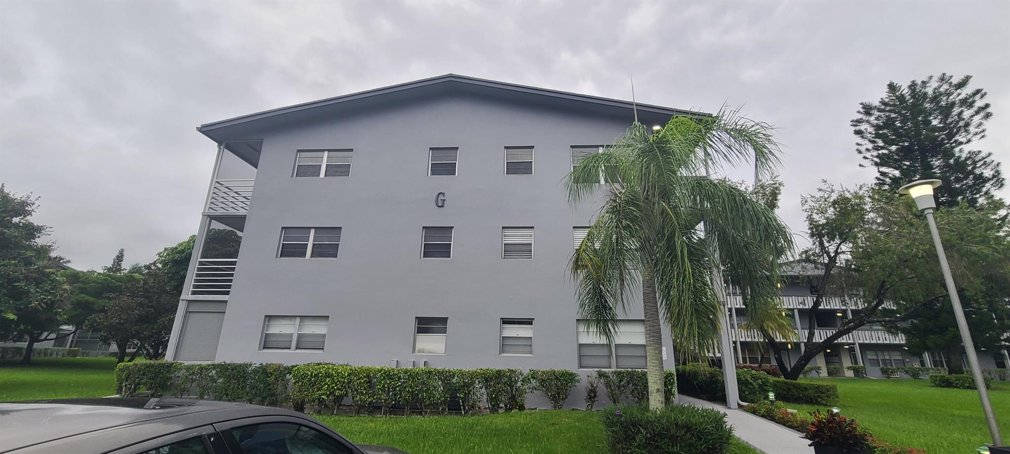 SUFFOLK AT CENTURY VILLAG - Residential