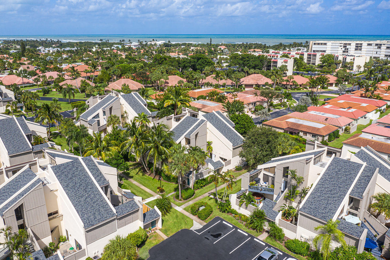 SEA LOFTERS CONDO - Residential Lease