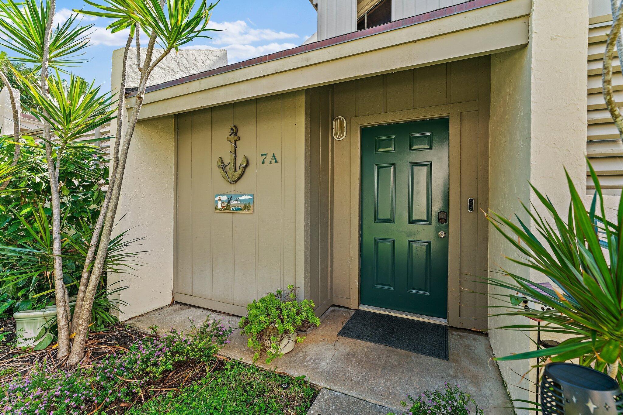 SEA LOFTERS CONDO - Residential Lease