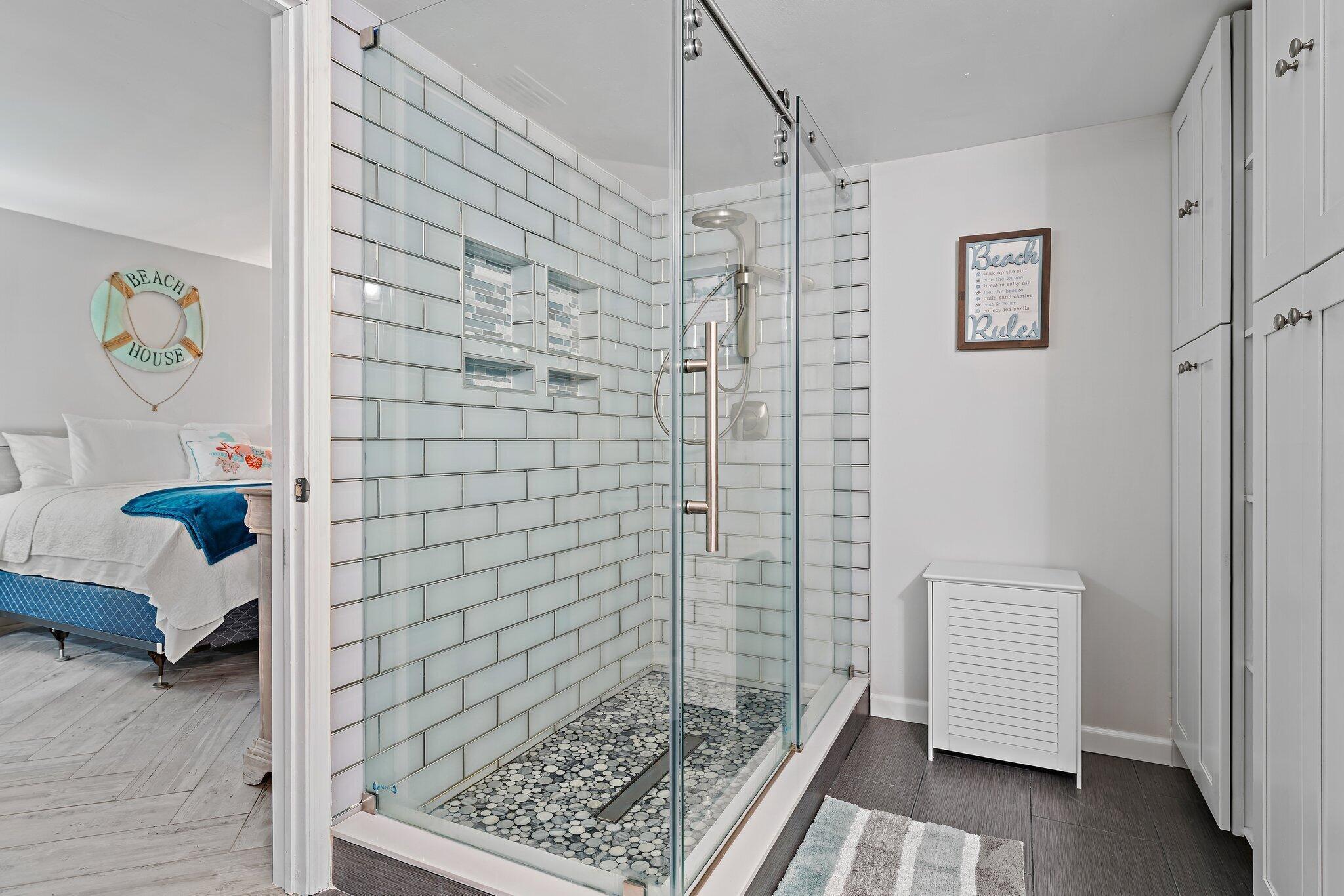 SEA LOFTERS CONDO - Residential Lease