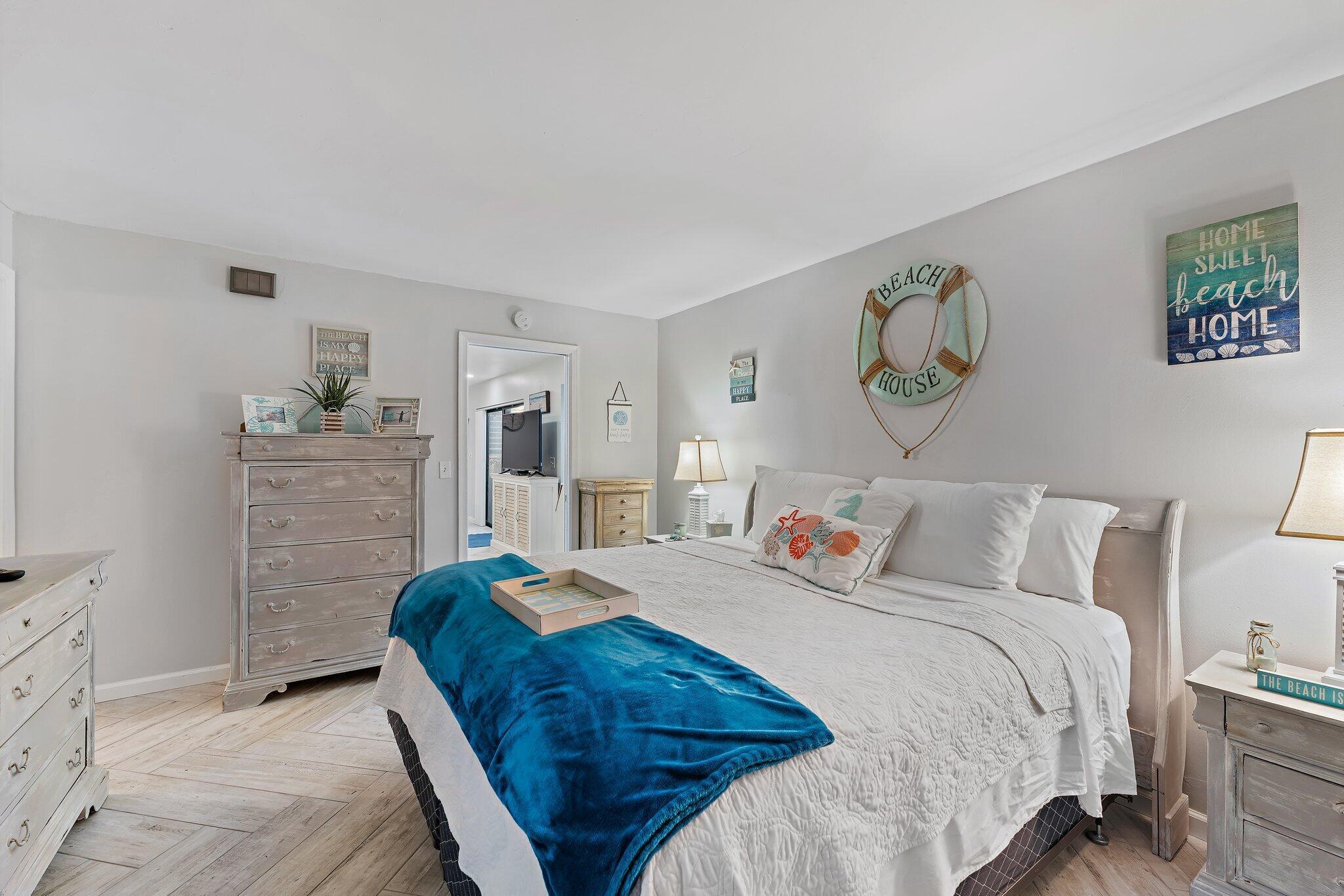 SEA LOFTERS CONDO - Residential Lease