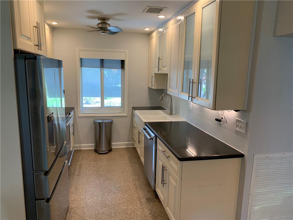 Lloyd Estates 25-47 B - Residential