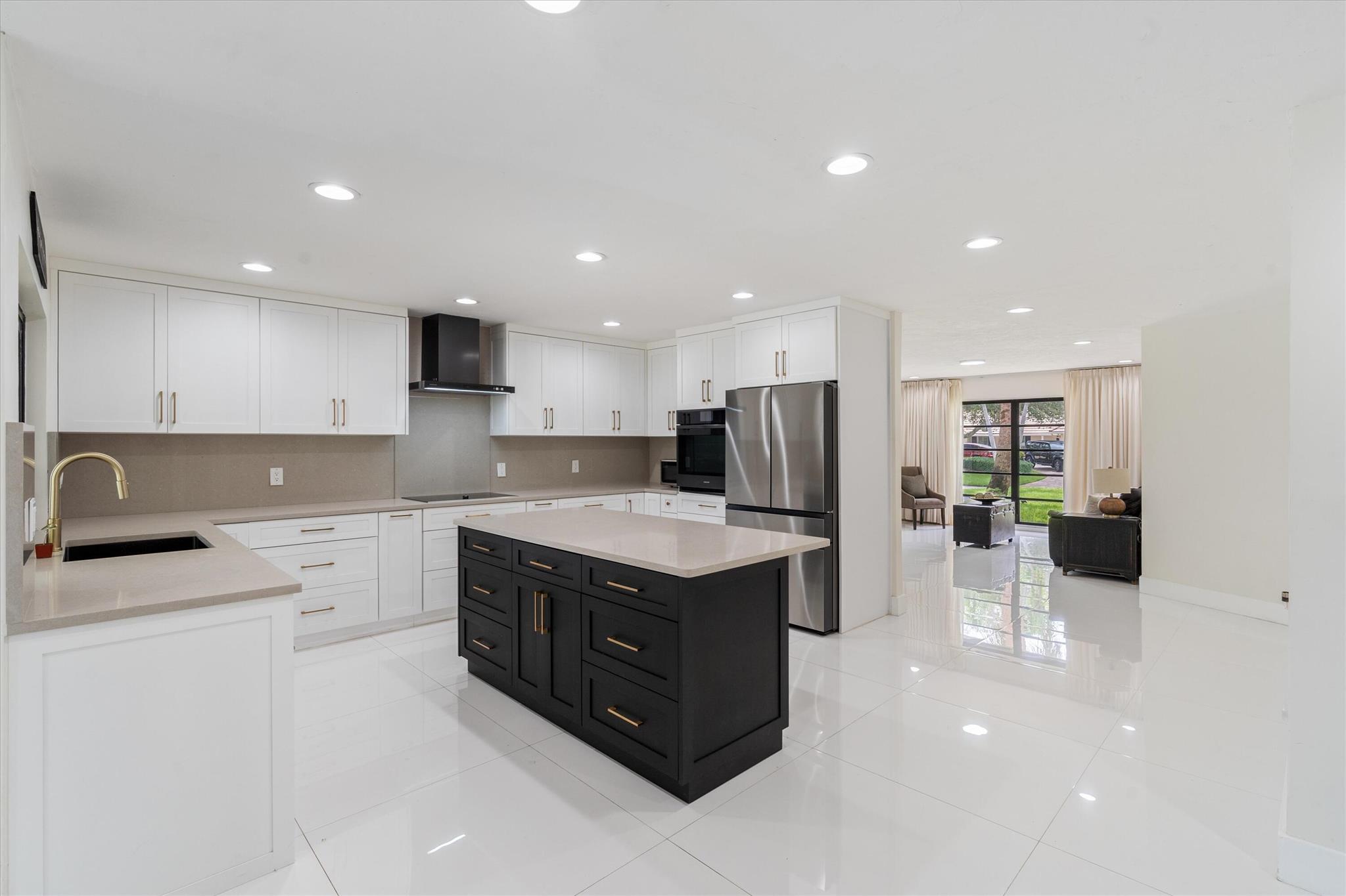 ATLANTIS 3 CITY OF - Residential