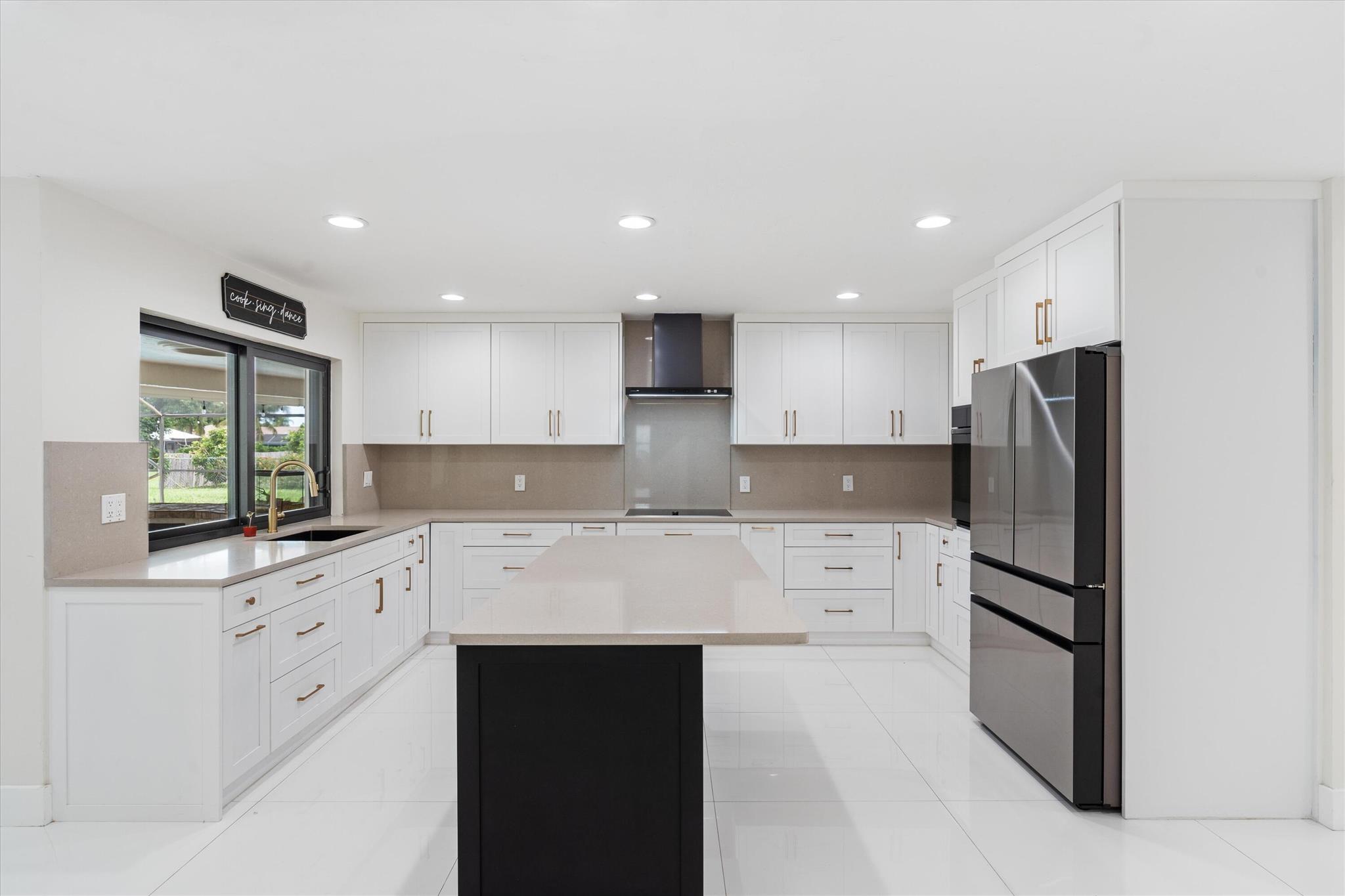 ATLANTIS 3 CITY OF - Residential