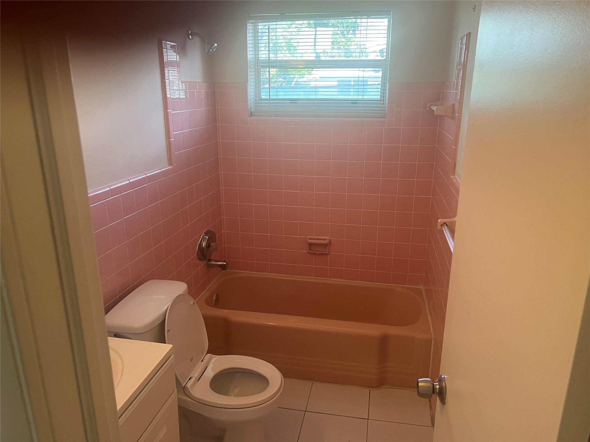 WEST HOLLYWOOD - Residential Lease