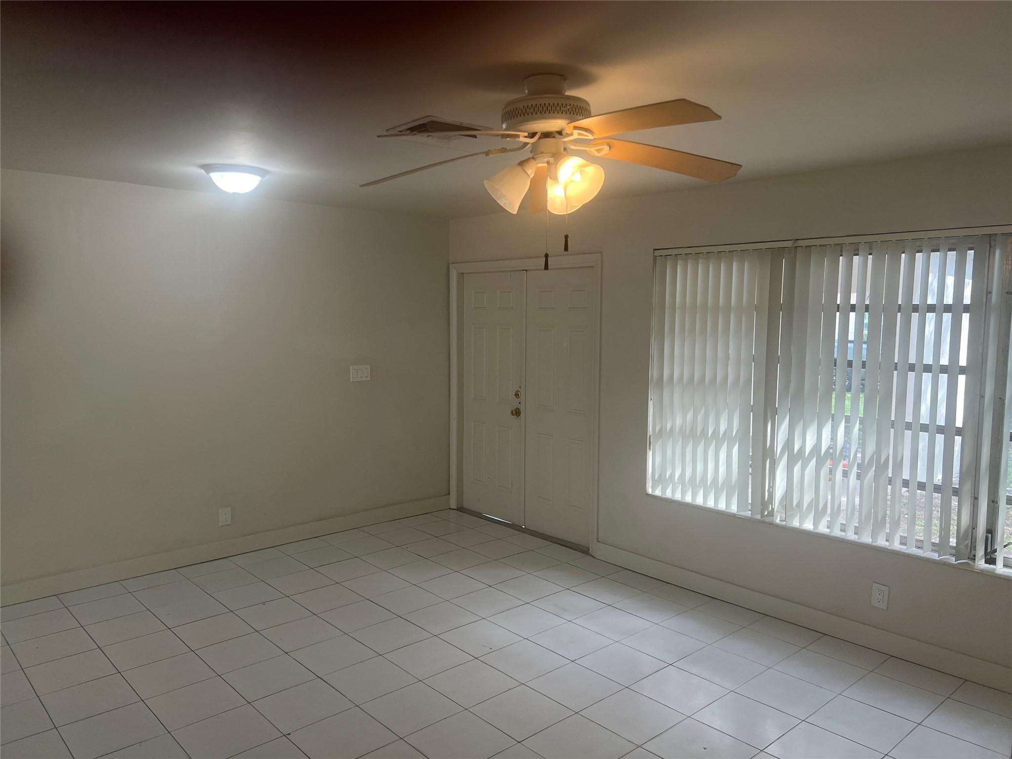 WEST HOLLYWOOD - Residential Lease