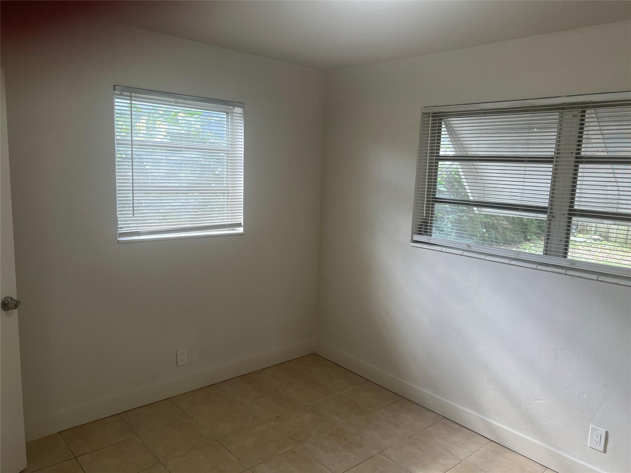 WEST HOLLYWOOD - Residential Lease