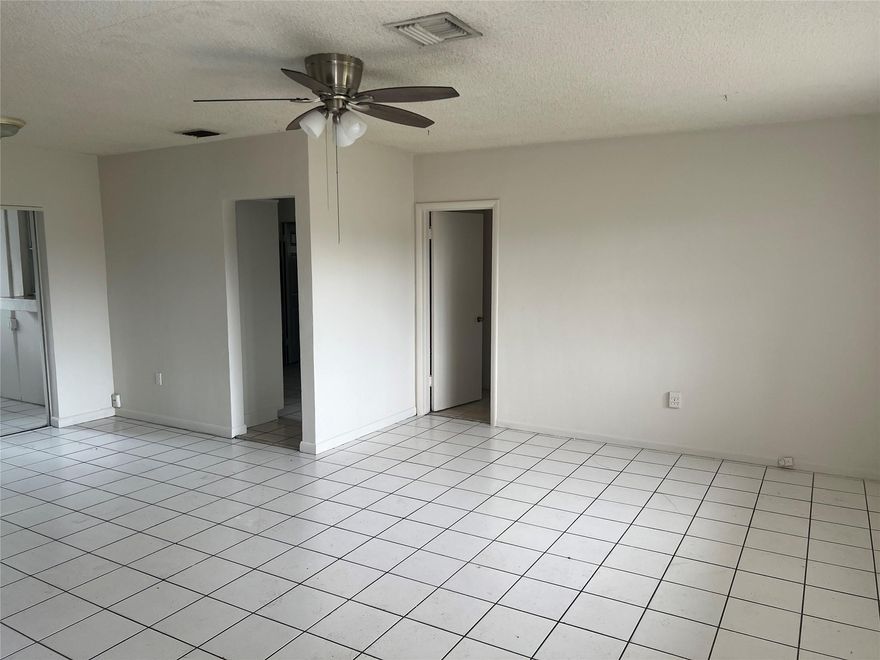 LOVELY 4/2, FRESHLY CLEANED AND PAINTED, LARGE FENCED YARD, SCREENED PATIO, LAUNDRY ROOM, ALL TILE FLOORS, CENTRAL AC, REQUIRES FIRST MONTHS RENT AND 2 MONTHS SECURITY, PET ACCEPTED WITH EXTRA DEPOSIT, RNTAL APPLICATIONS ON KITCHEN COUNTER, WE NEED A NEW CREDIT REPORT. SEE REMARKS FOR LOCKBOX COMBINATION