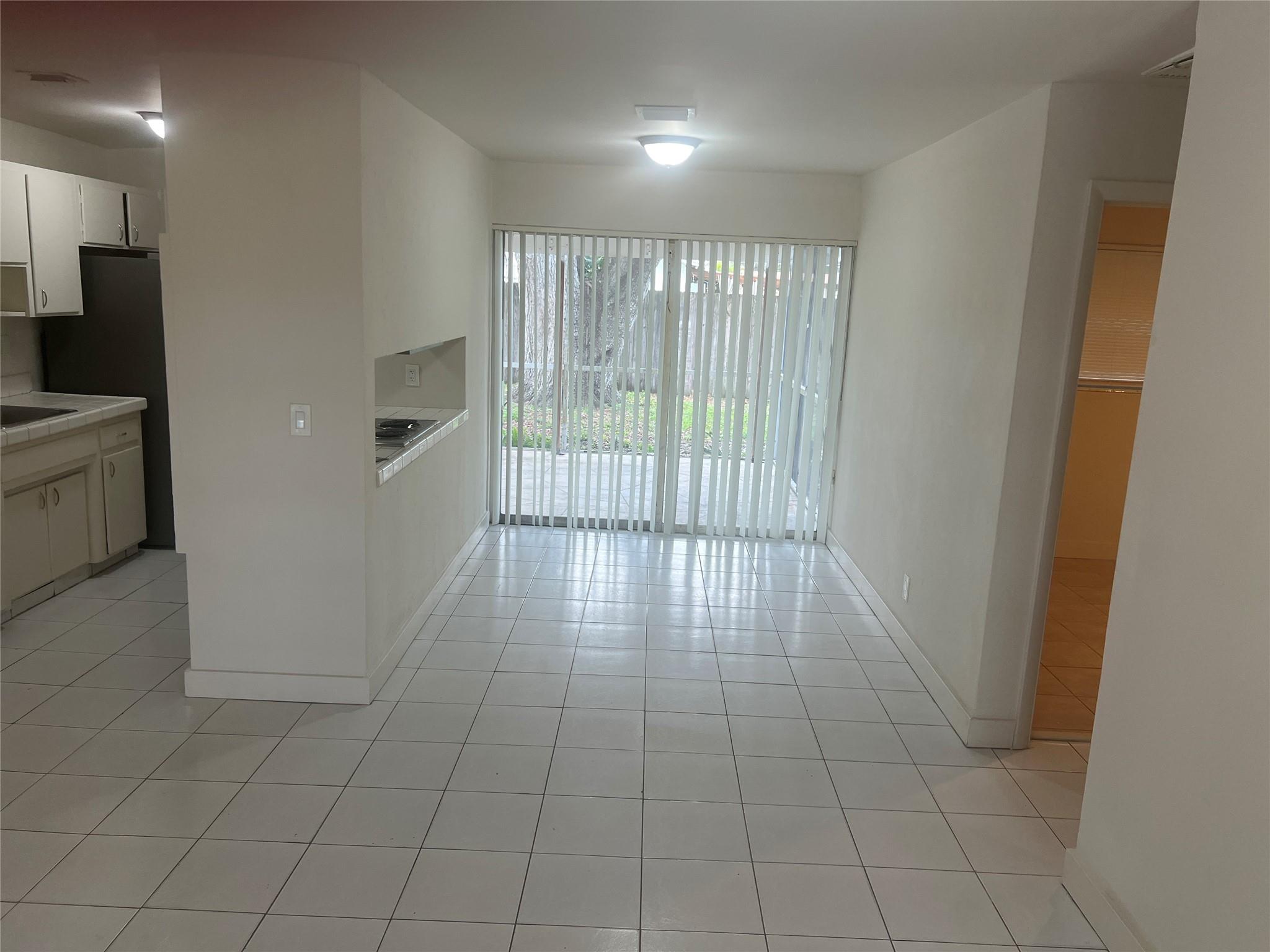 WEST HOLLYWOOD - Residential Lease