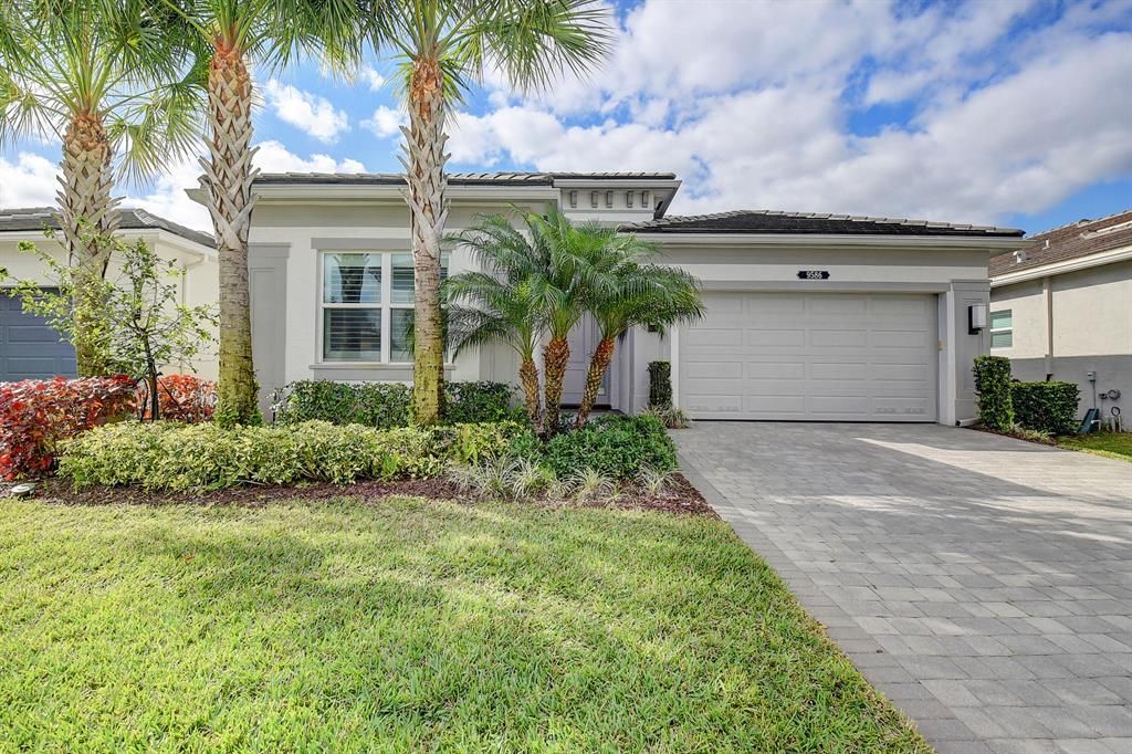 Photo of 9586 Sterling Shores Street, Delray Beach, FL 33446 (MLS # R10877402)