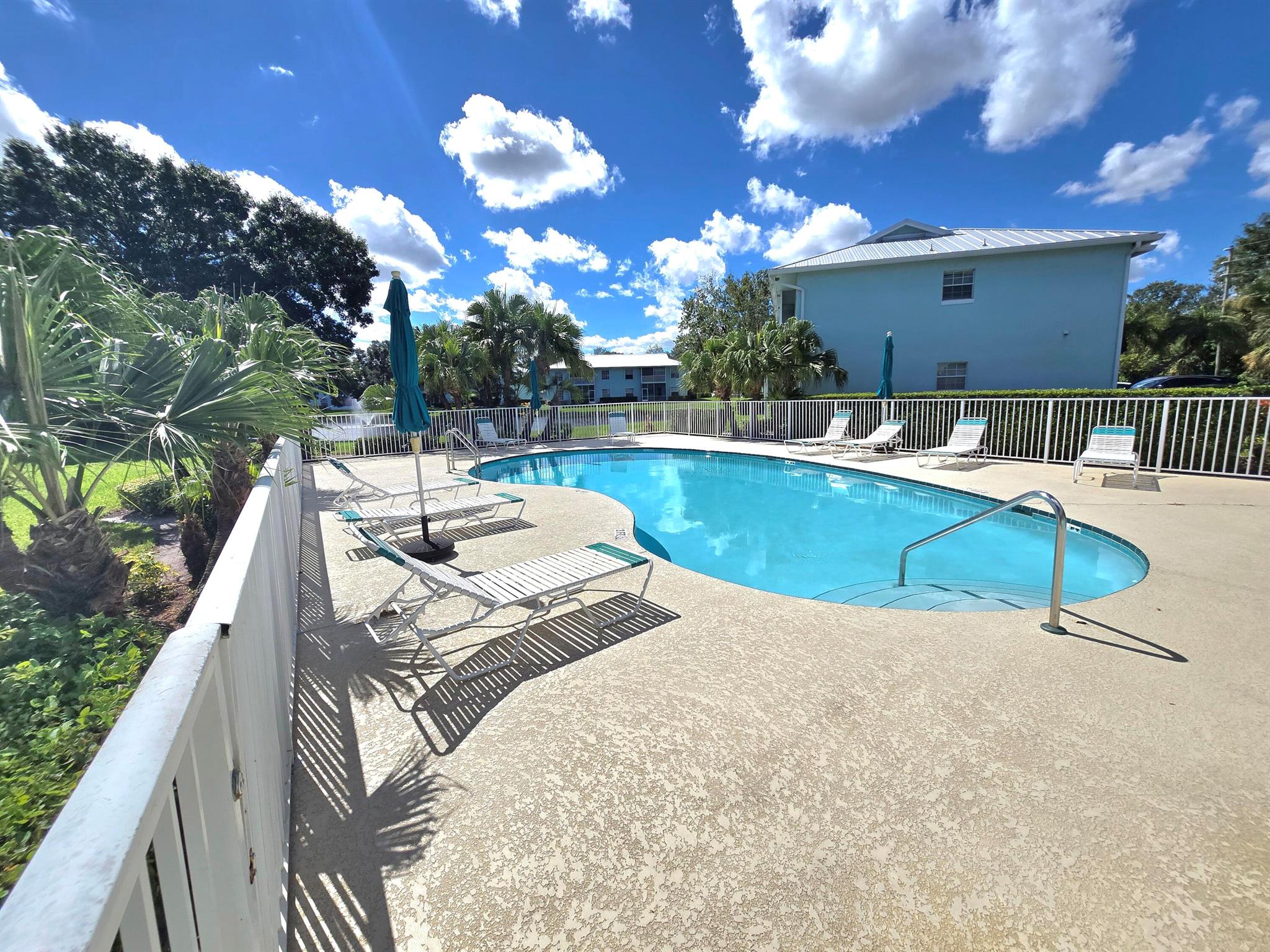 1105 SW Swan Lake Circle 103