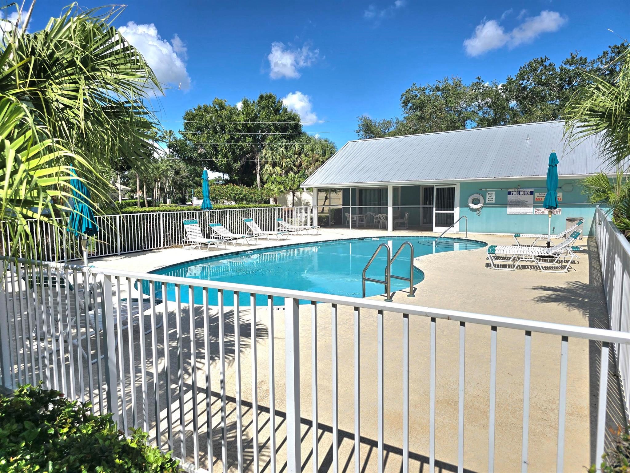 WESTBROOK ISLES CONDOMINI - Residential