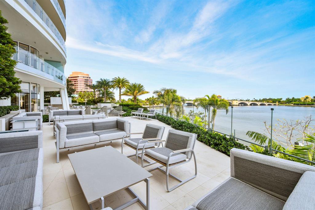 BRISTOL CONDO - Residential