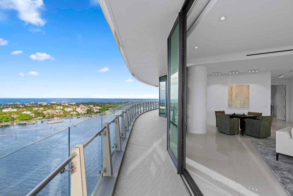 BRISTOL CONDO - Residential