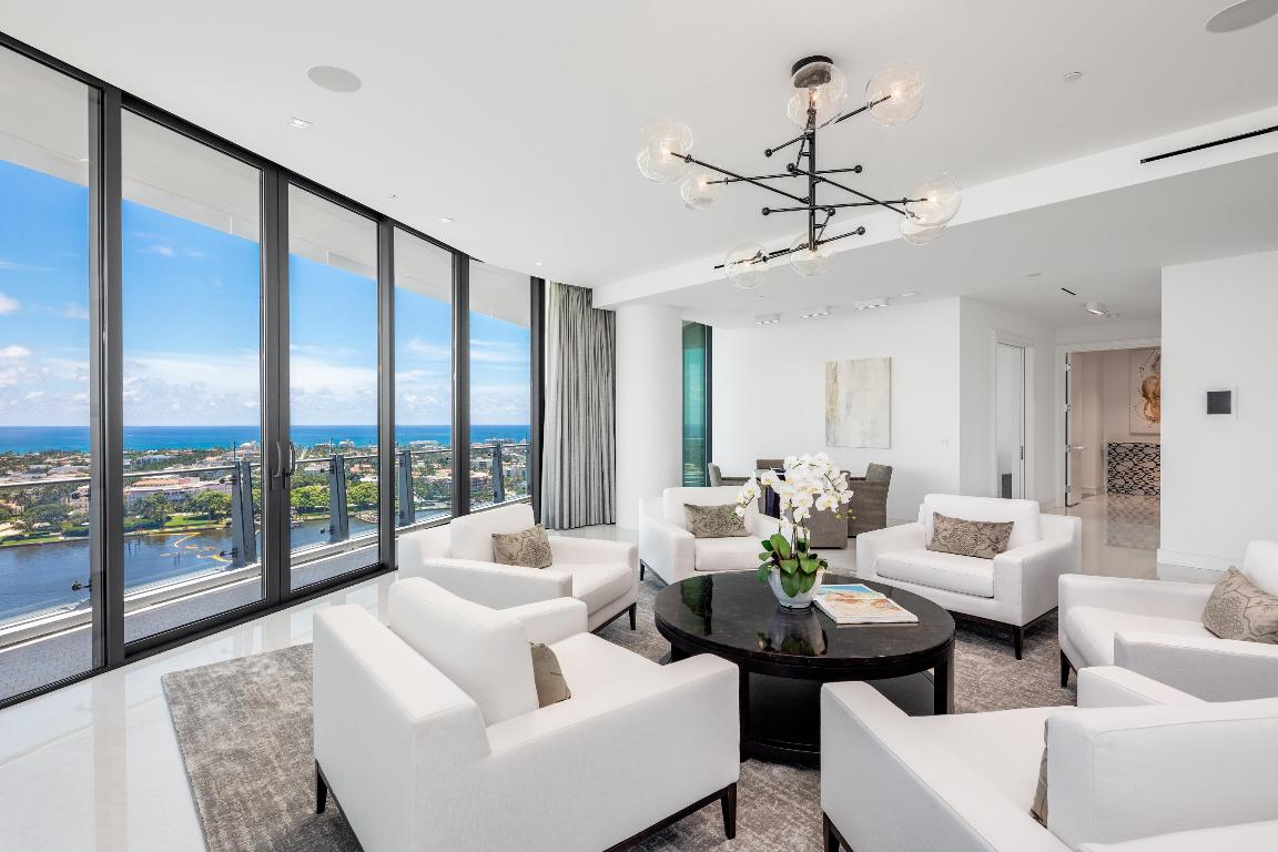 BRISTOL CONDO - Residential