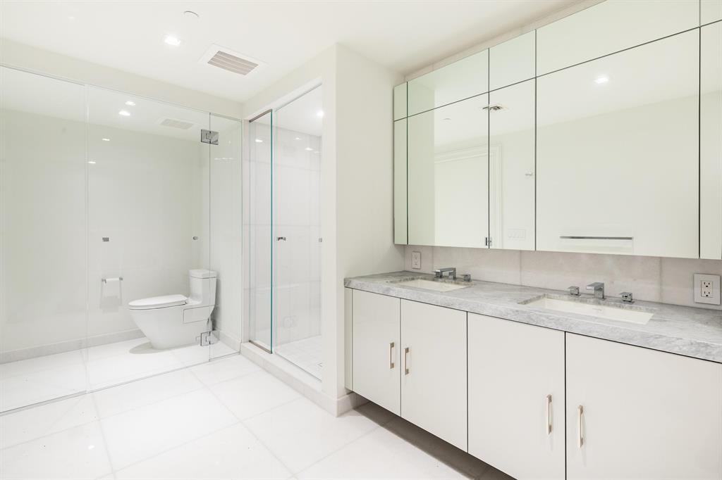 BRISTOL CONDO - Residential