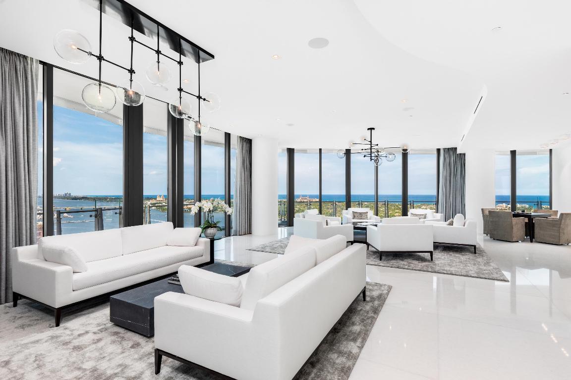 BRISTOL CONDO - Residential