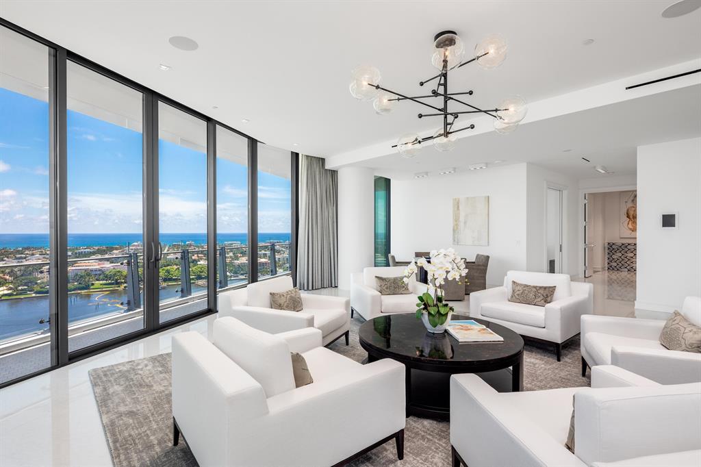 BRISTOL CONDO - Residential