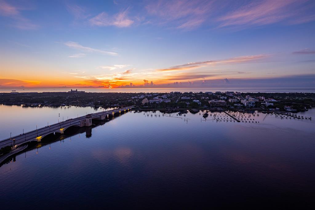 BRISTOL CONDO - Residential