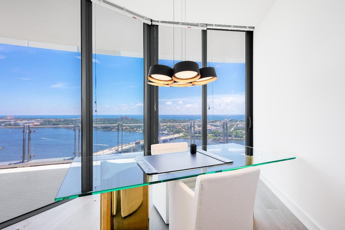 BRISTOL CONDO - Residential