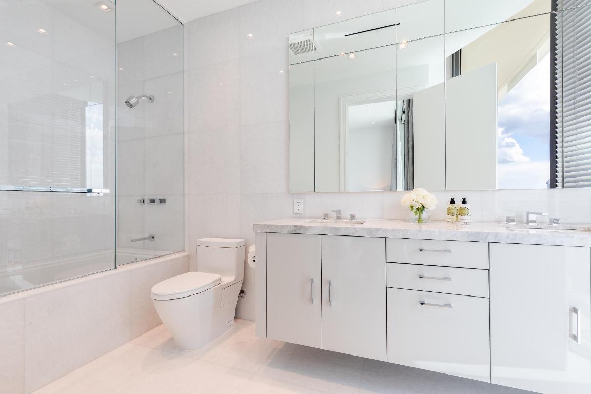 BRISTOL CONDO - Residential