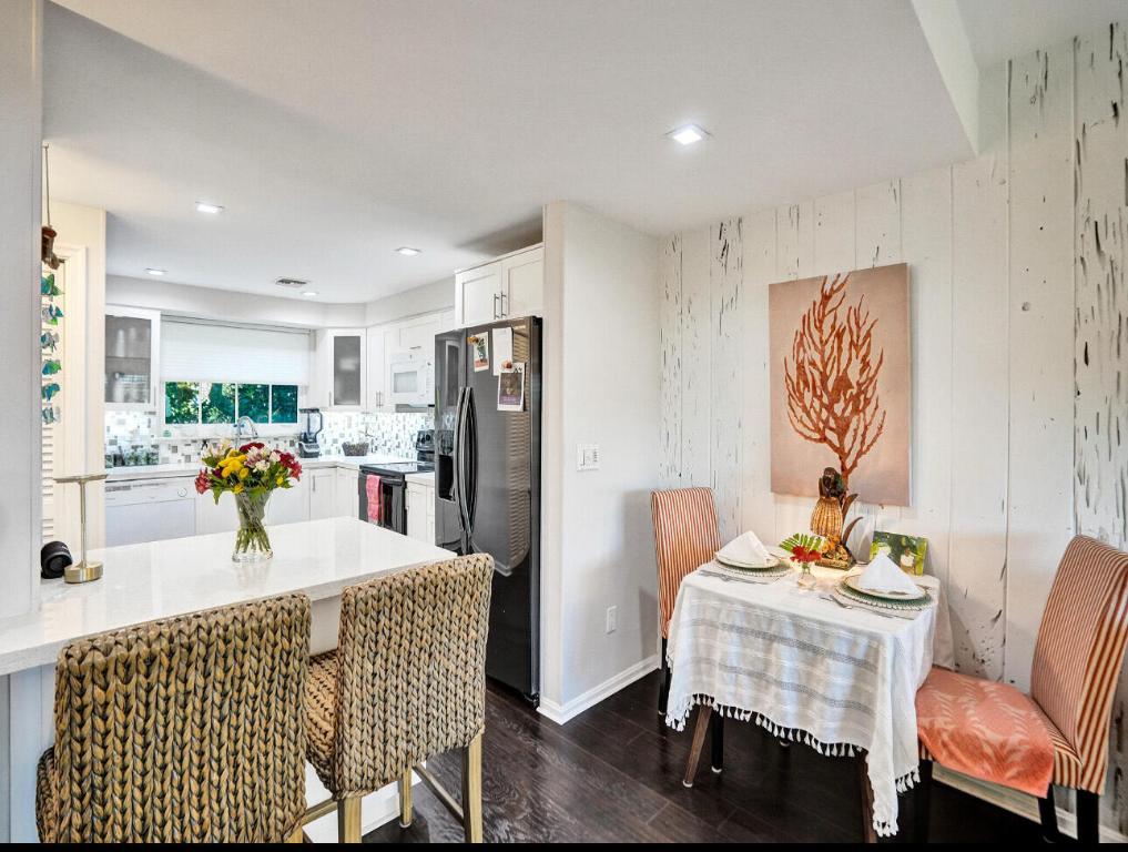 RIDGE HOMES CONDO - Residential