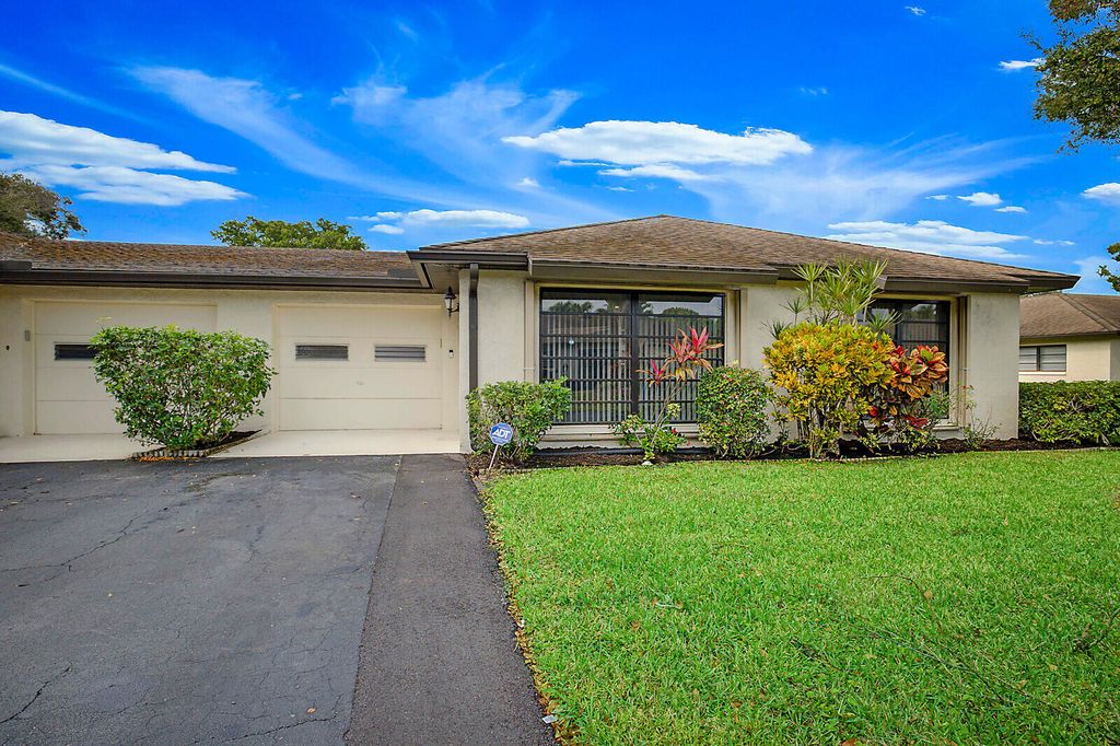 Photo of 4731 Greentree Drive #B, Boynton Beach, FL 33436 (MLS # R11160745)