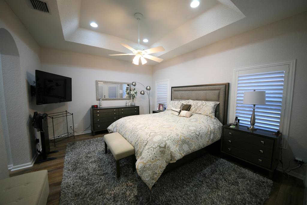 PARKLAND ISLES - Residential