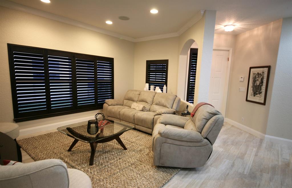 PARKLAND ISLES - Residential