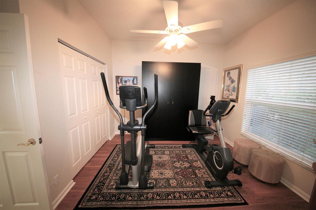 PARKLAND ISLES - Residential