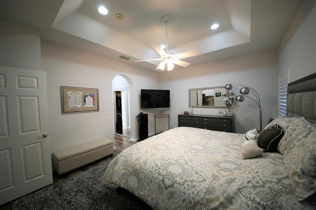 PARKLAND ISLES - Residential