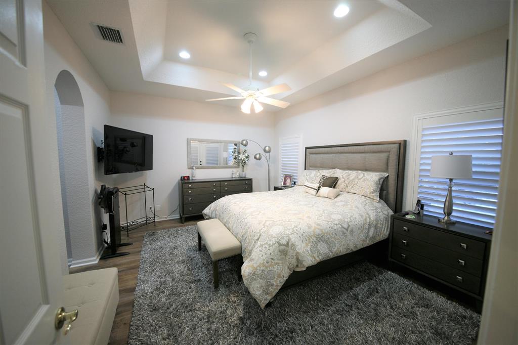 PARKLAND ISLES - Residential