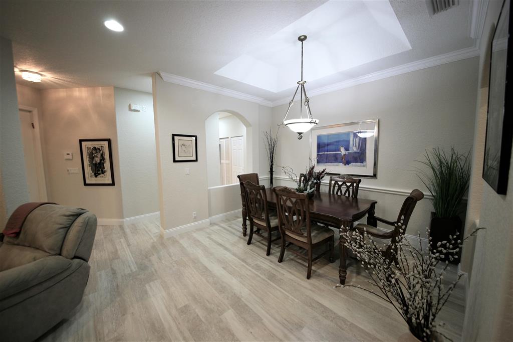 PARKLAND ISLES - Residential