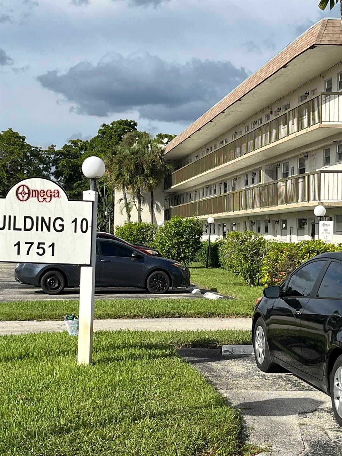 OMEGA CONDO - Residential