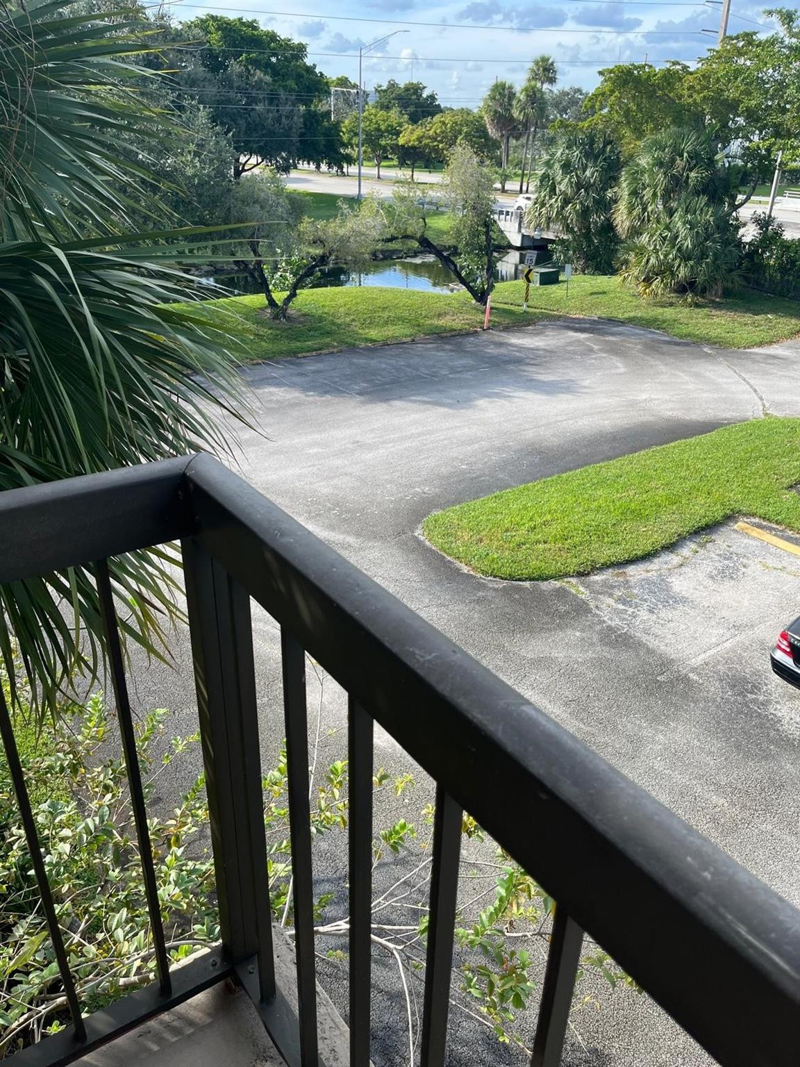 OMEGA CONDO - Residential