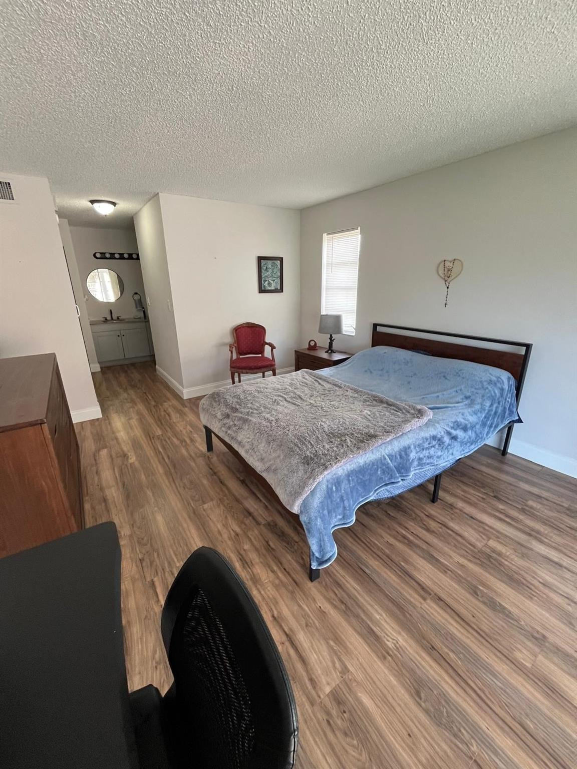 OMEGA CONDO - Residential