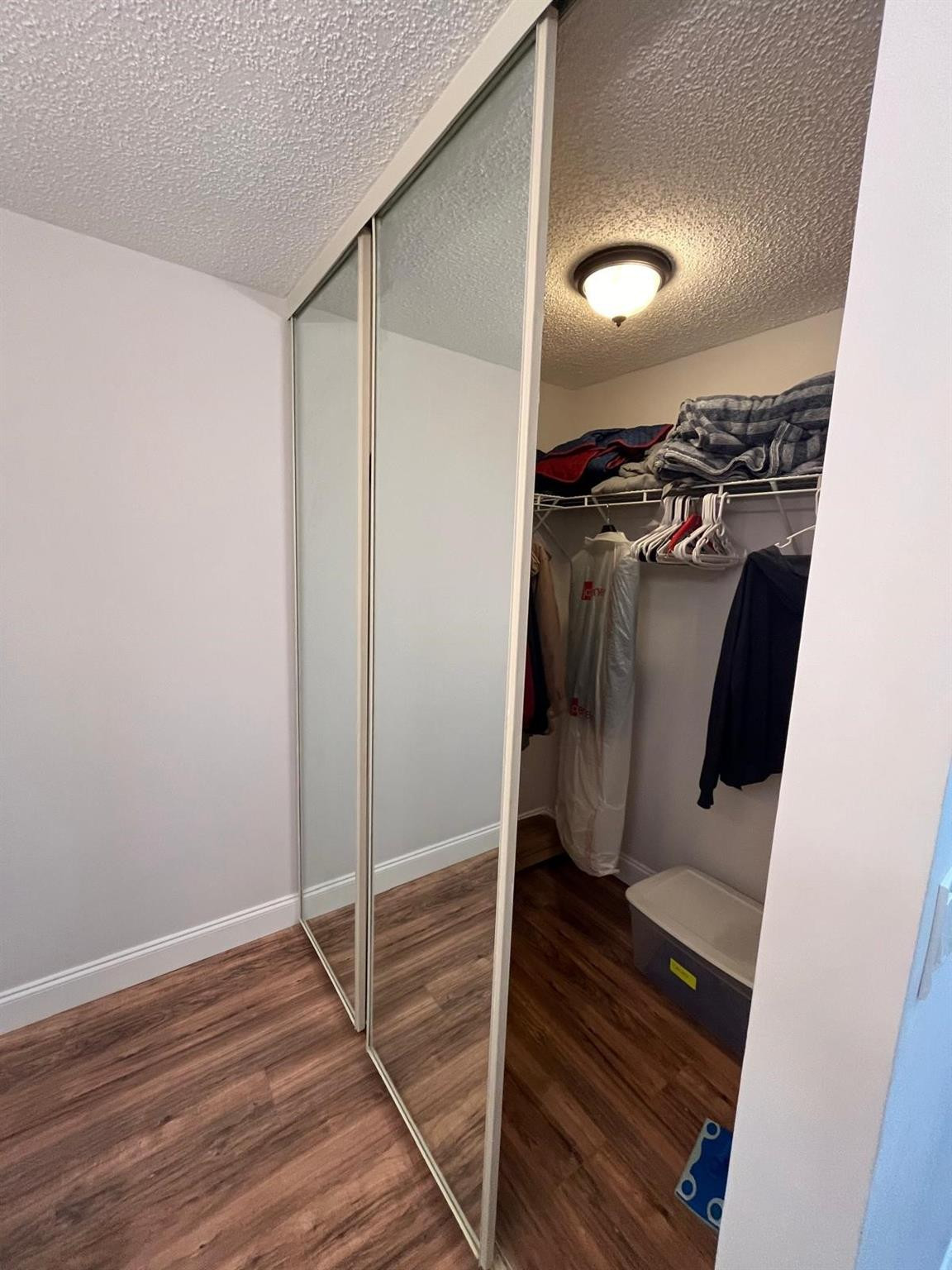 OMEGA CONDO - Residential