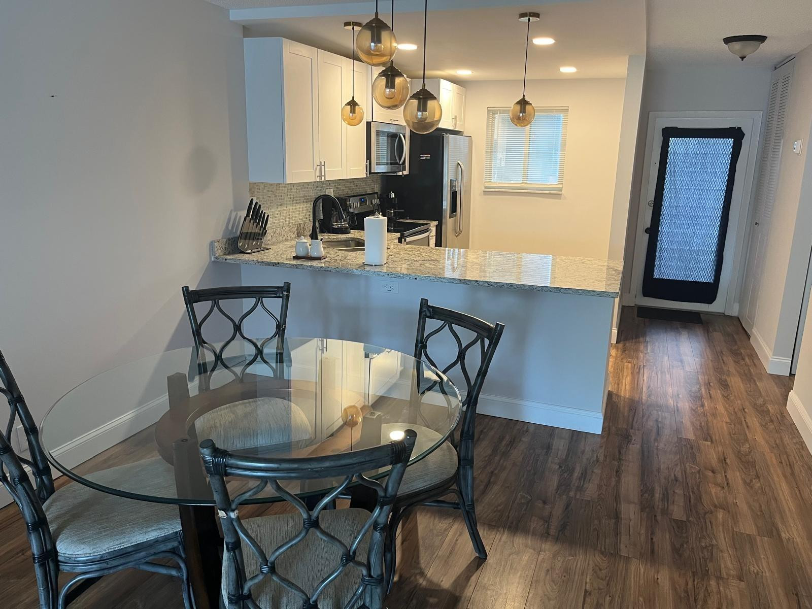 OMEGA CONDO - Residential