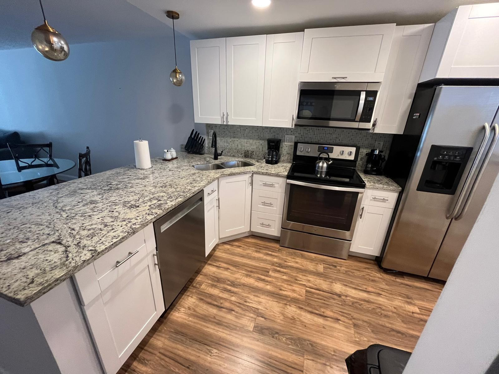 OMEGA CONDO - Residential