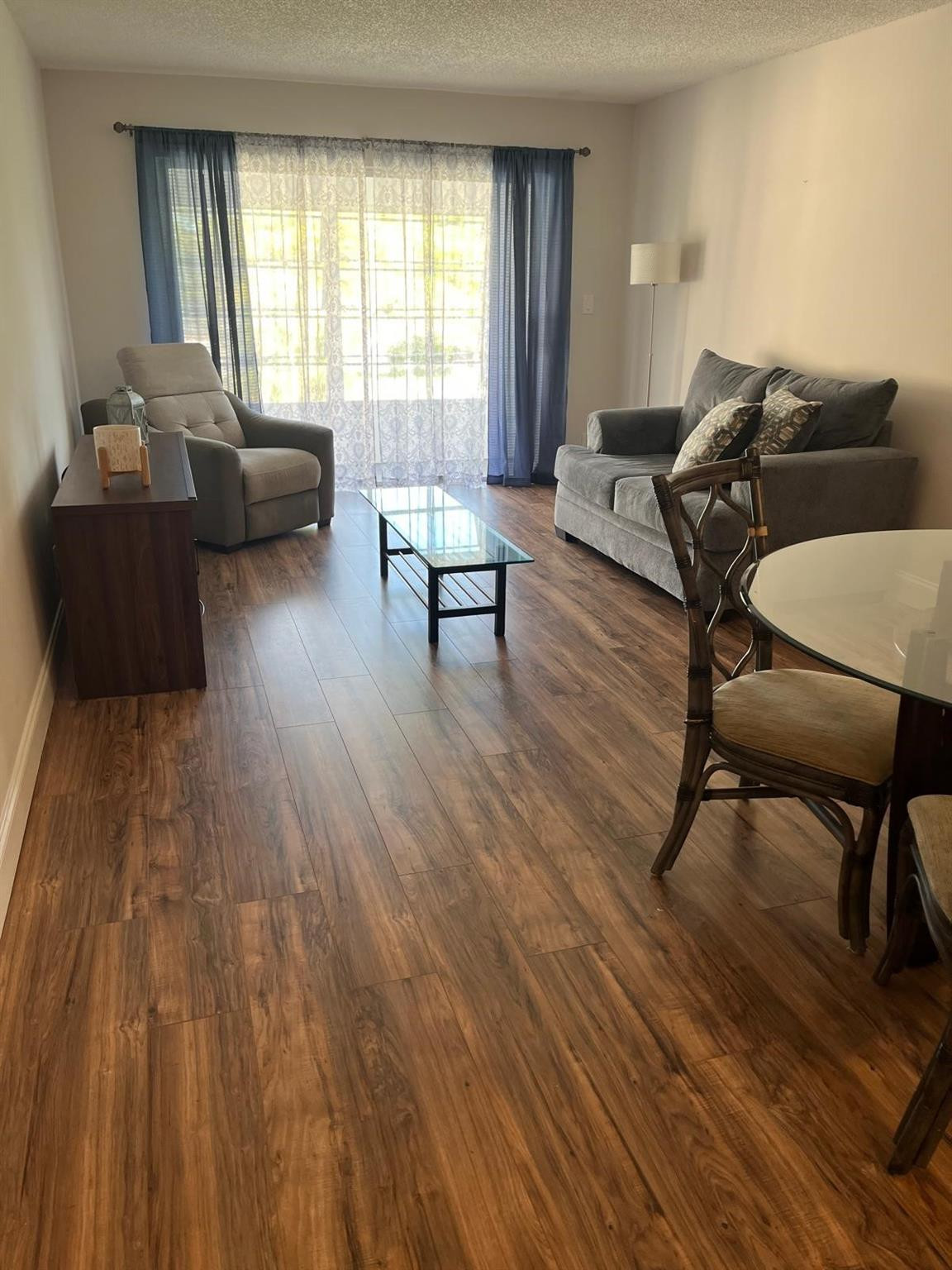 OMEGA CONDO - Residential