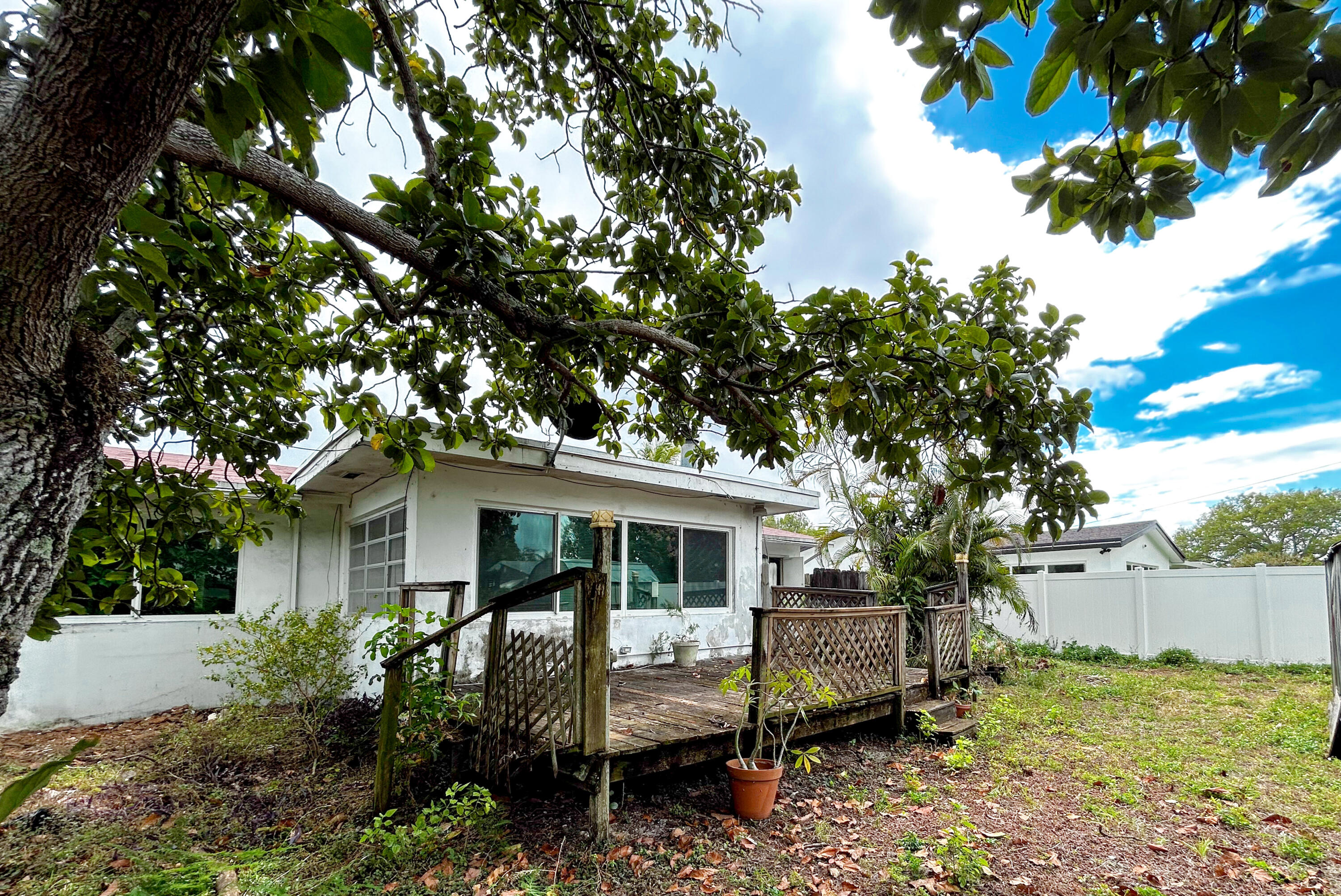 WELWYN MANOR - Residential