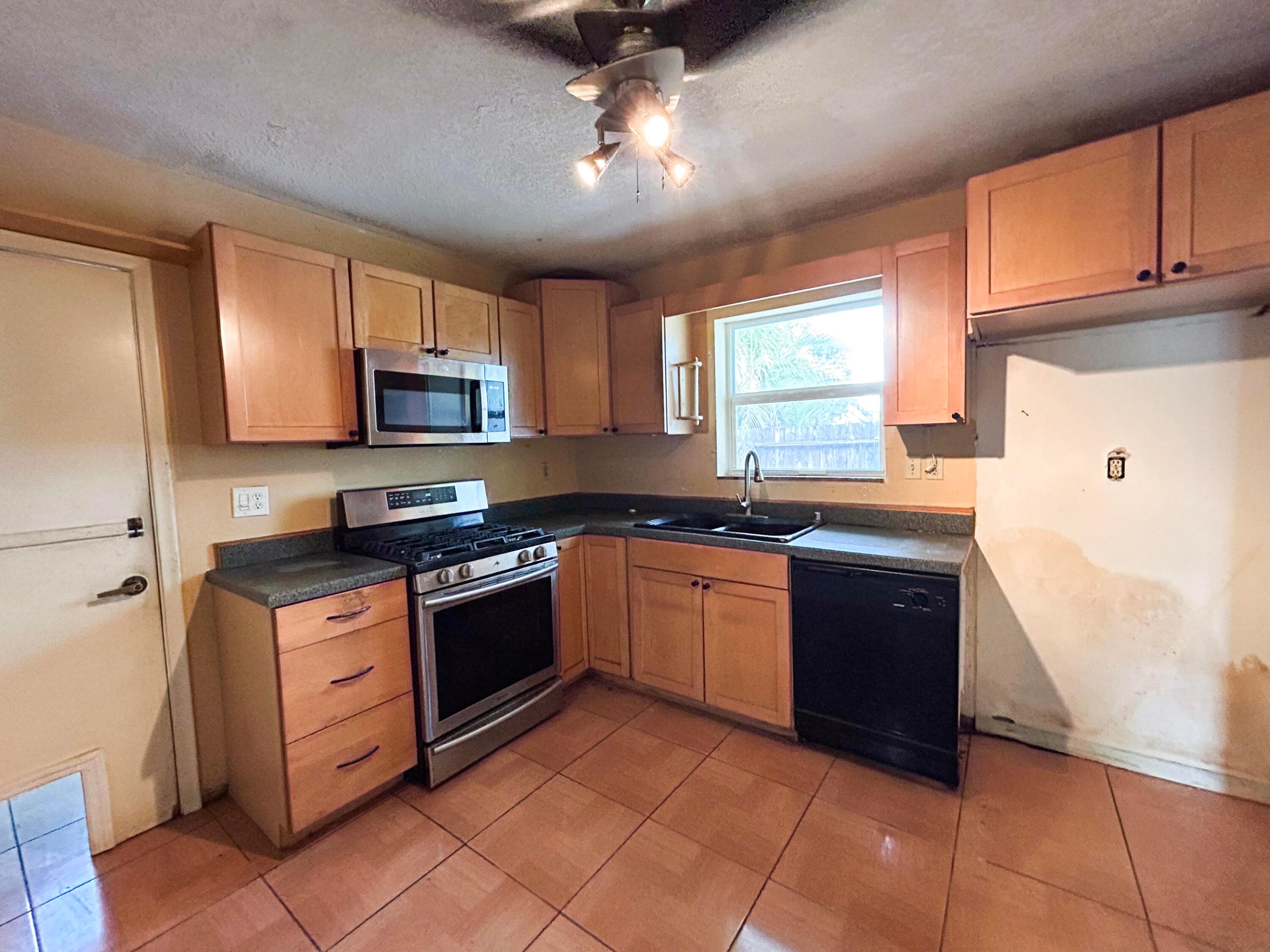 WELWYN MANOR - Residential