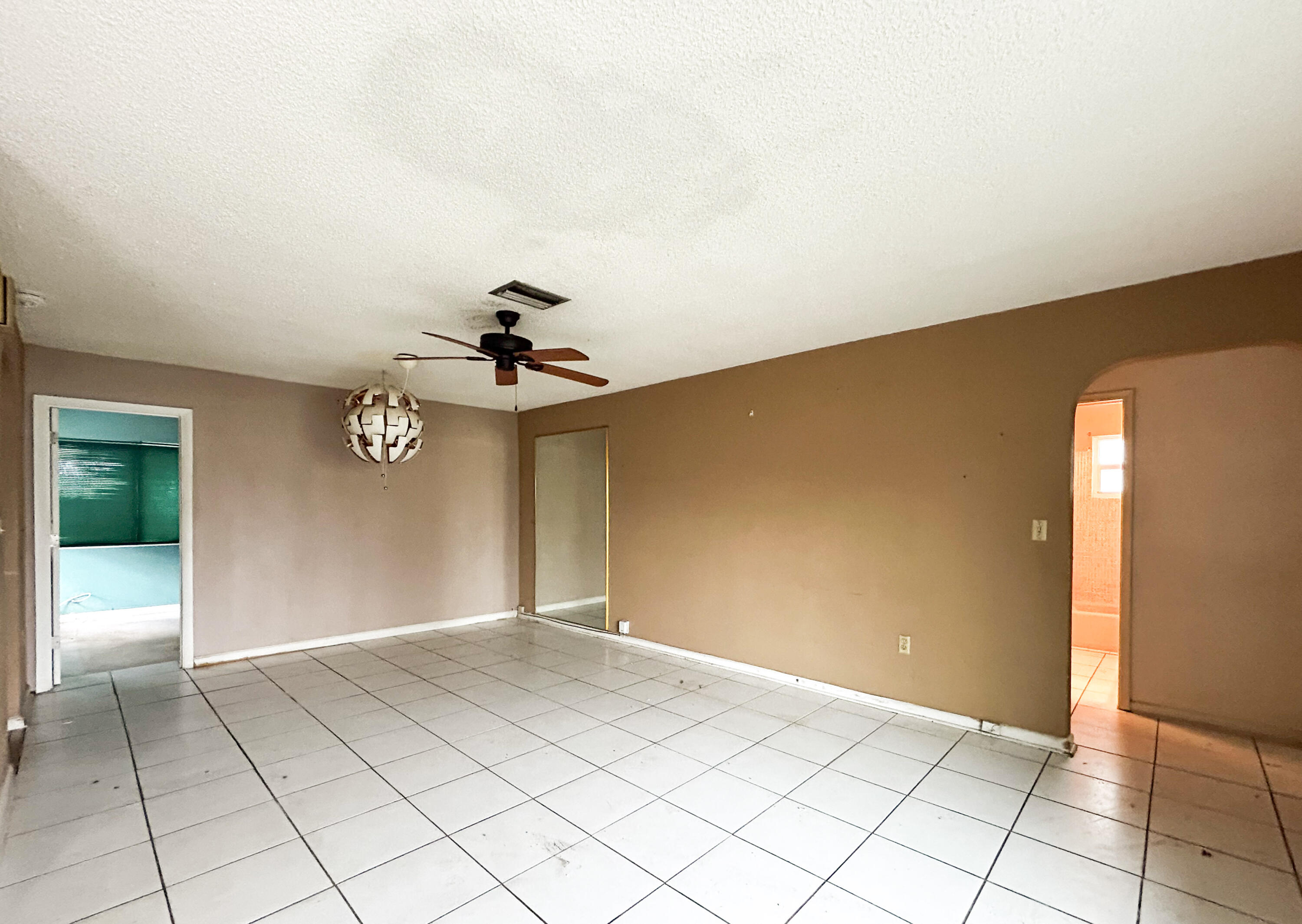 WELWYN MANOR - Residential