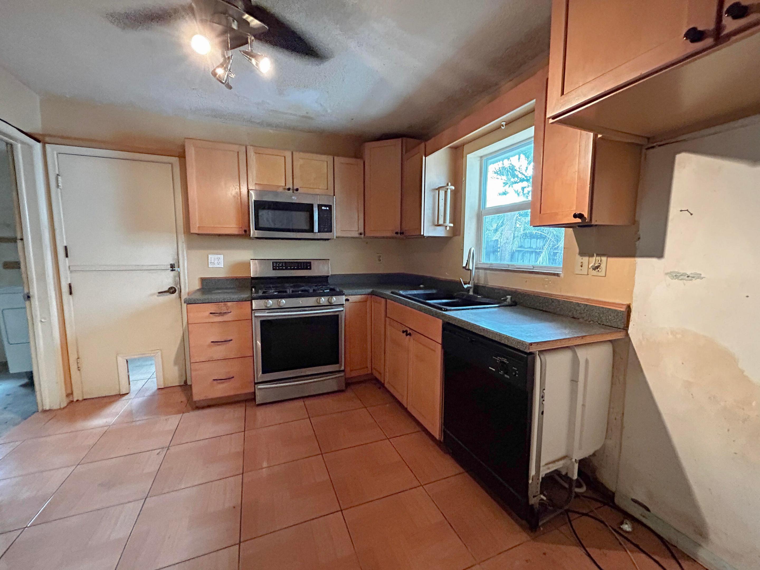 WELWYN MANOR - Residential