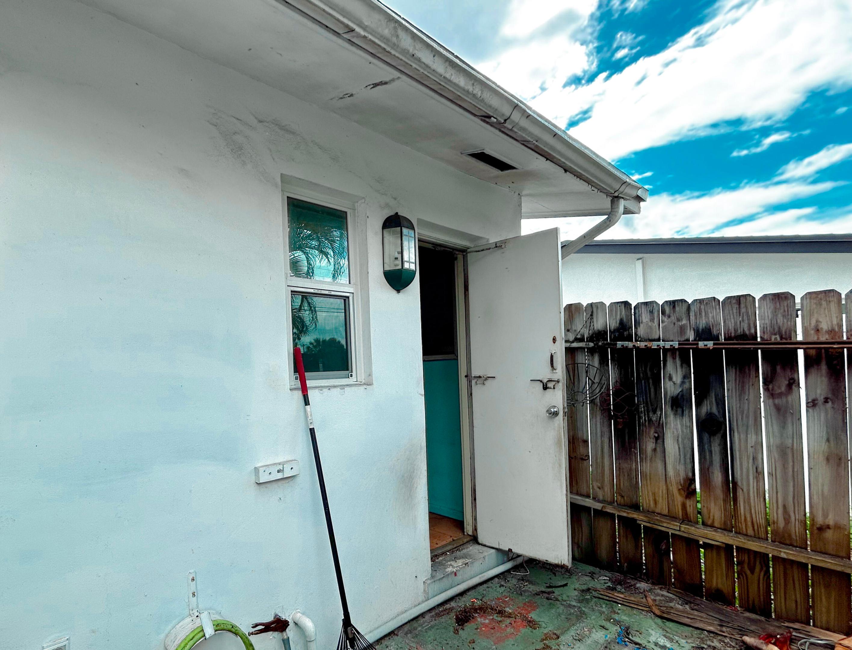 WELWYN MANOR - Residential