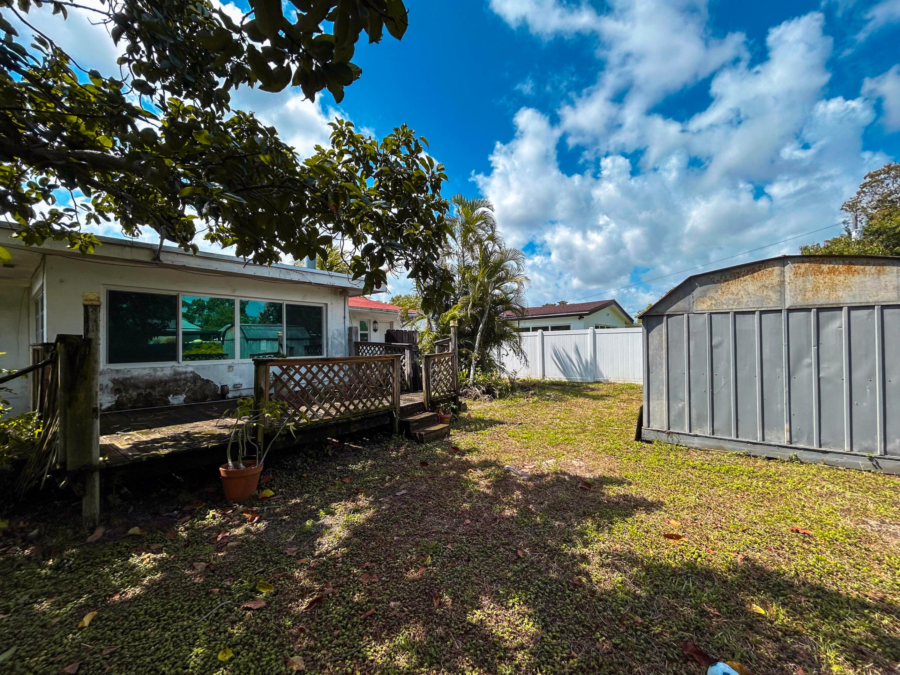 WELWYN MANOR - Residential